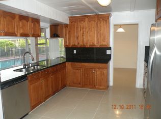 8305 NW 35th St, Coral Springs, FL 33065