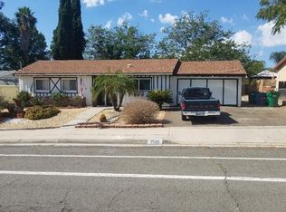 9526 Halberns Blvd, Santee, CA 92071