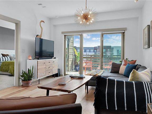 3rd image of 3600 S Lamar Blvd #404
