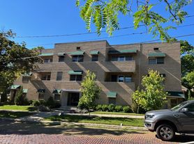 345 Logan St SE