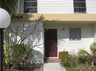 2031 Harrison St, Hollywood, FL 33020