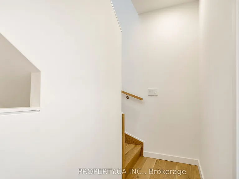 301 Keele St #1 — Photo 33