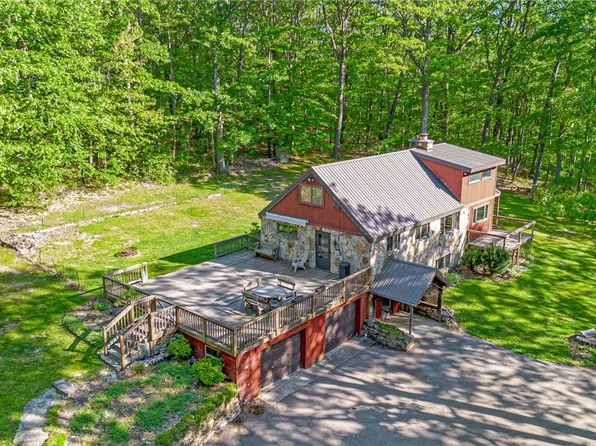 1286 Gardner Rd, Somerset, PA 15501
