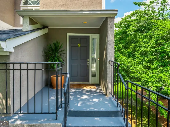 9 Saint Claire Ln NE, Atlanta, GA 30324