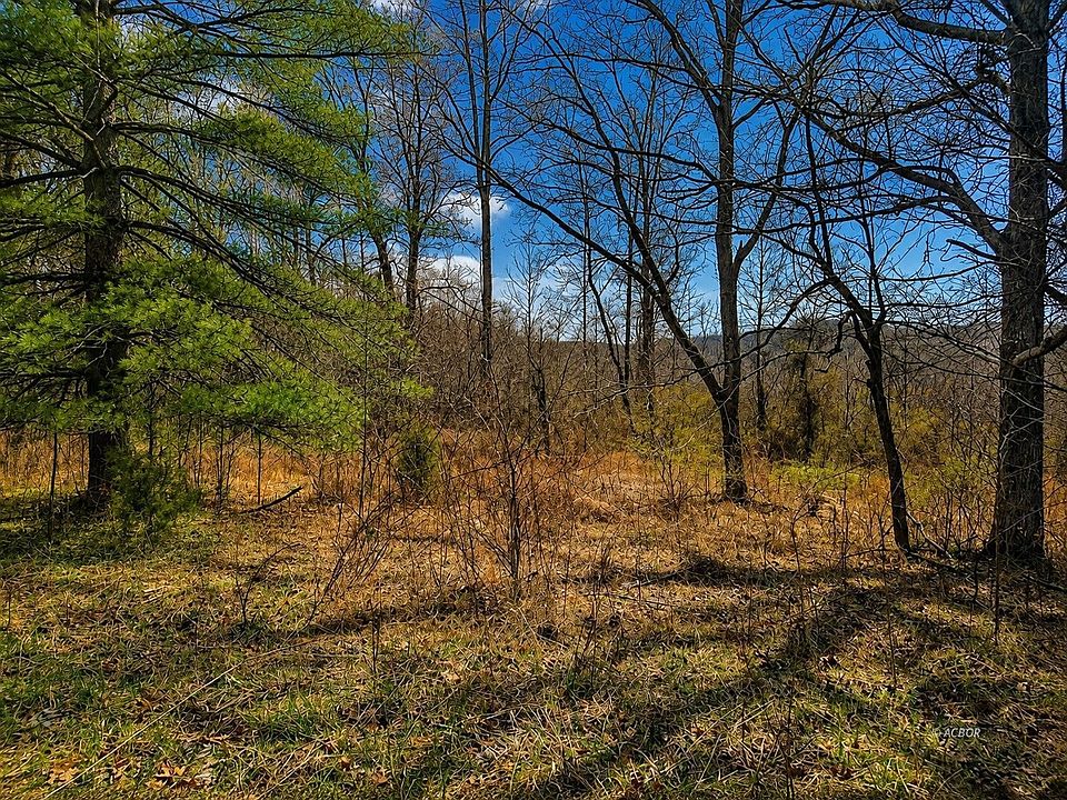 2nd image of 799 Woodruff Rd