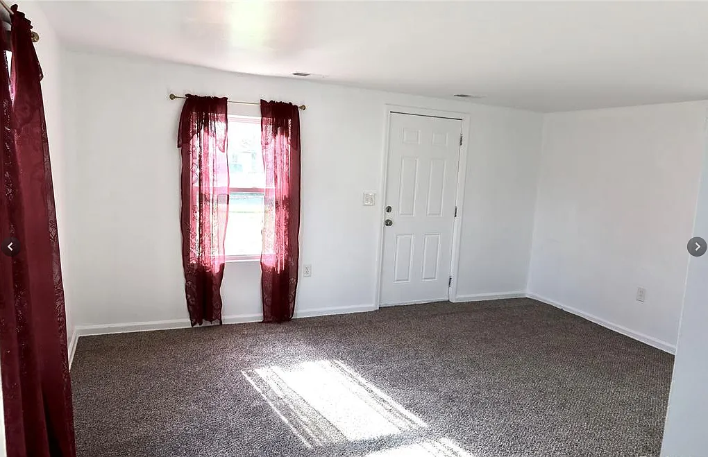 3 bed, 1000 sqft, $1,350 — Photo 4