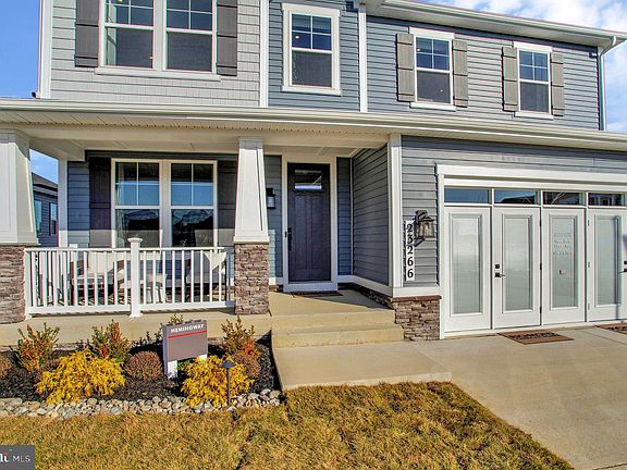 4th image of 23266 Applewood Ln