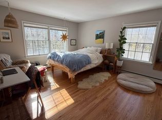 5 Heritage Ln #A, Freeport, ME 04032