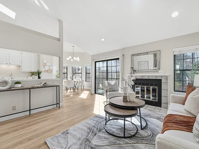 649 La Maison Dr — Photo 14