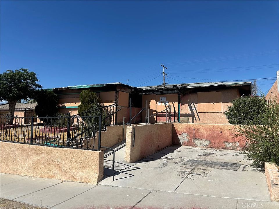 1st image of 341 S Muriel Dr