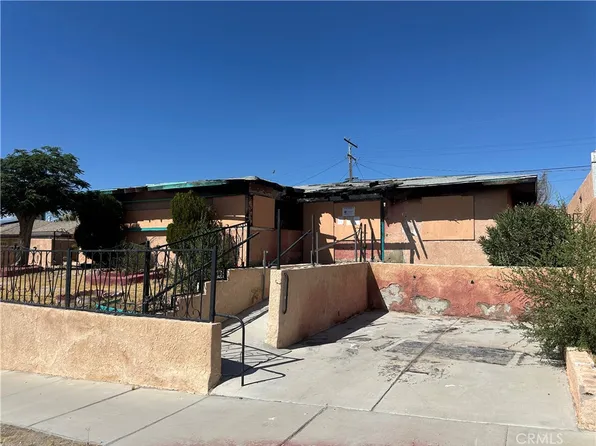 341 S Muriel Dr, Barstow, CA 92311