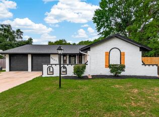 9527 Vanwood St, Houston, TX 77040