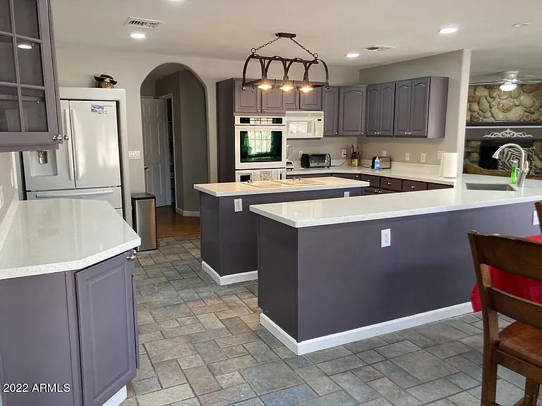 1832 E Alameda Dr — Photo 17