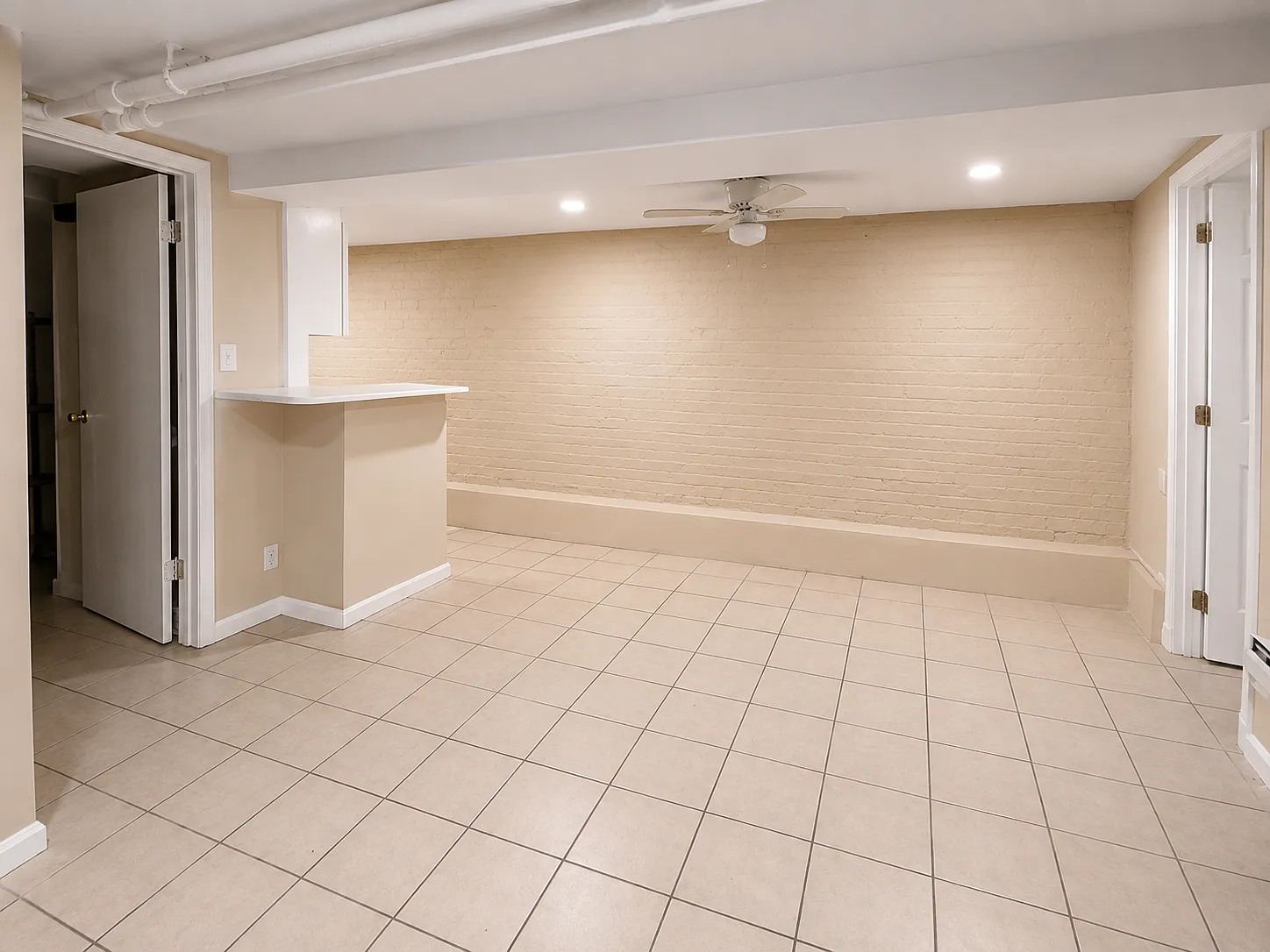 4 bed, 1100 sqft, $800 — Photo 4