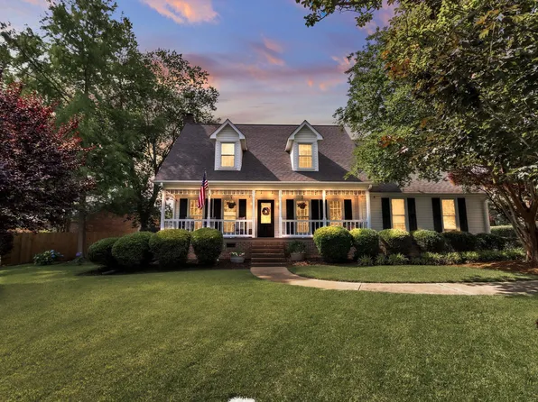 200 Foxhound Rd, Simpsonville, SC 29680