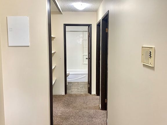 3rd image of 4411 48th Ave #303