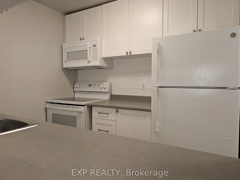 1300 Richmond Rd #107 — Photo 6