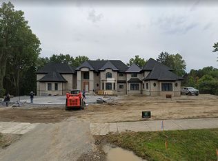 5180 Franklin Rd, Bloomfield Hills, MI 48302