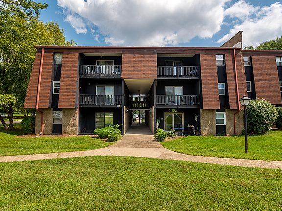3rd image of 3500 Lodge Ln APT 340