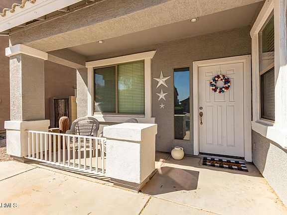 3rd image of 102 W PASTURE CANYON Drive