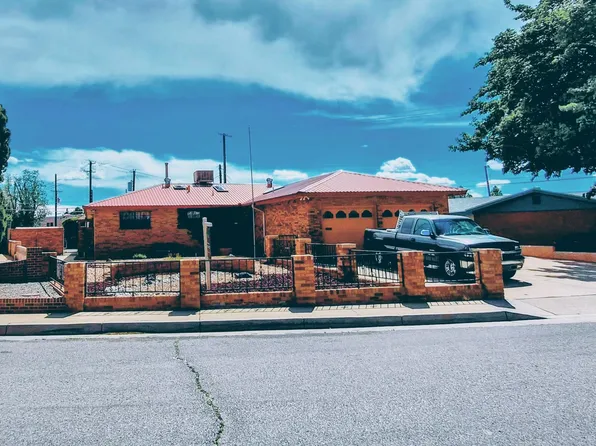 3804 Hilton Ave NE, Albuquerque, NM 87110