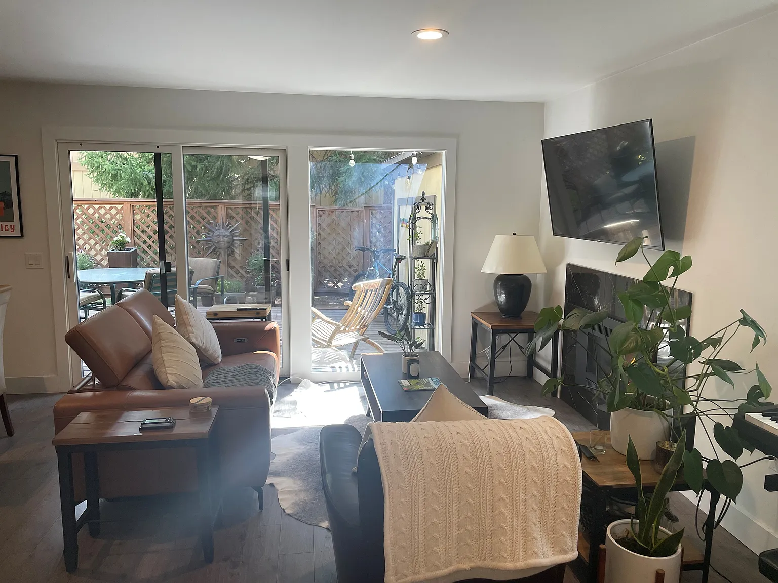 305 Andora Ln — Photo 1