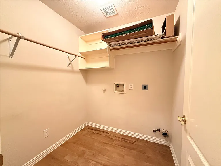 2144 Brittany Colony Dr — Photo 24