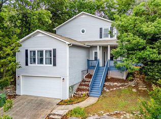 553 Farmingdale Rd SE, Huntsville, AL 35803