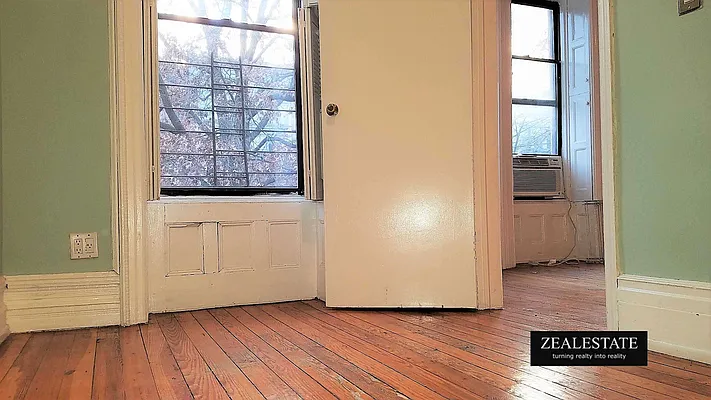 Rented by ZealEstate Group Inc | media 32