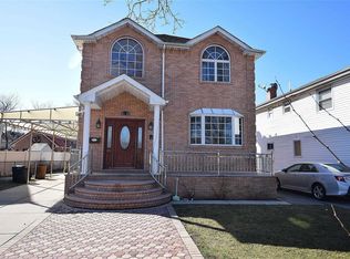 8122 243rd St, Bellerose, NY 11426