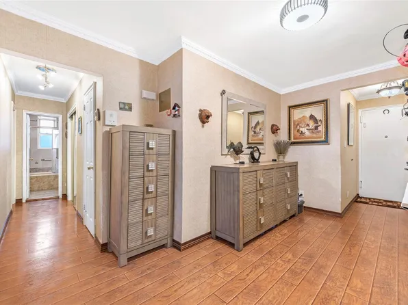 7000 Bay Parkway #3B, Brooklyn, NY 11204