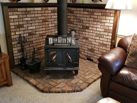 3rd image of 6155 E Hilltop Dr
