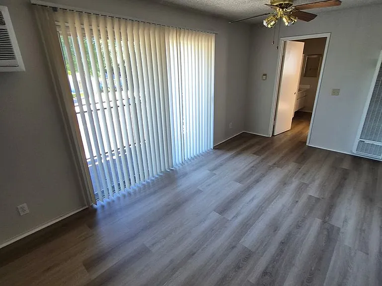 1130 W. San Bernardino Rd — Photo 9