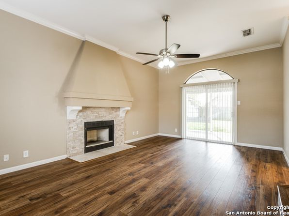 9330 Valley Hedge
