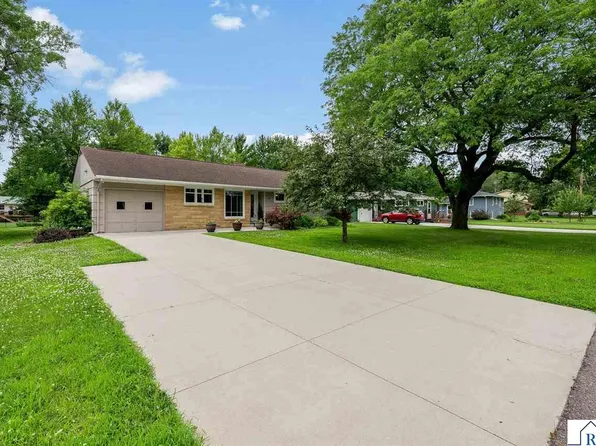 47 Skyline Dr, Skyline, MN 56001