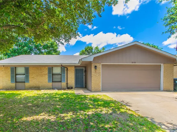 1905 Skylark Dr, Woodway, TX 76712