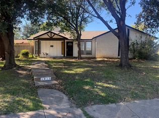 3825 Eugene Ct N, Irving, TX 75062