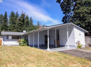 22 Crescent Dr, Saint Helens, OR 97051
