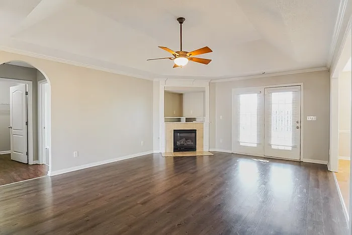 10124 Chandlers Xing — Photo 3