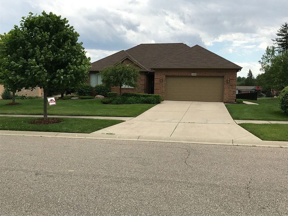 1st image of 11880 Chesapeake Dr