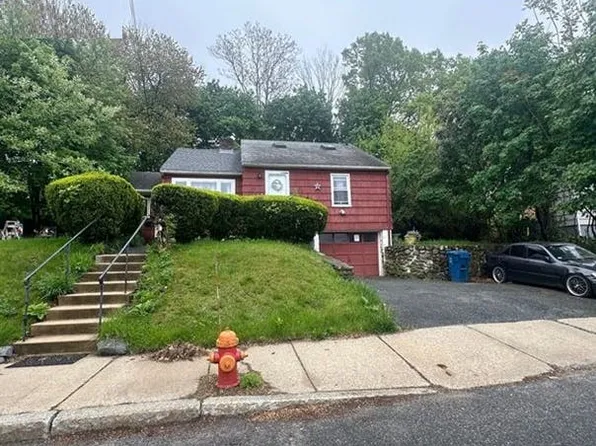 114 Byron Ave, Lawrence, MA 01841