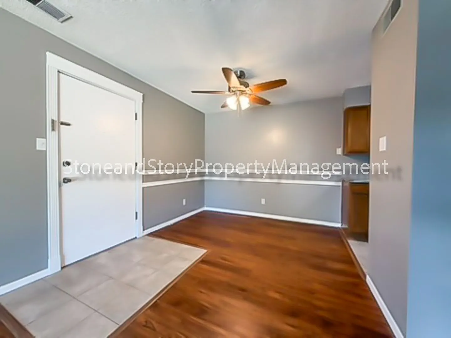 Cute 1 bedroom maintenance free condo near 29th & Gage — Photo 4