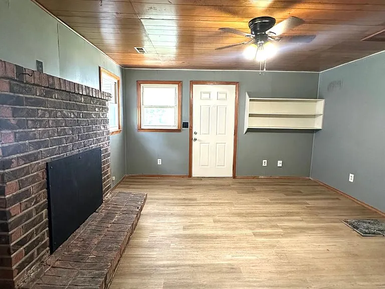 2632 W Lincoln St — Photo 12