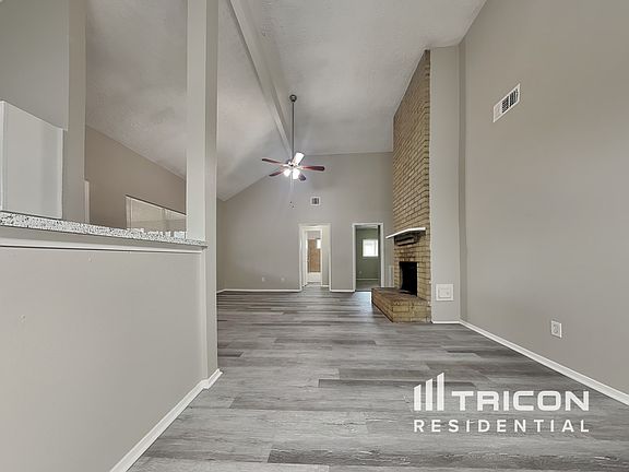 5th image of 22006 Manor Estates Dr