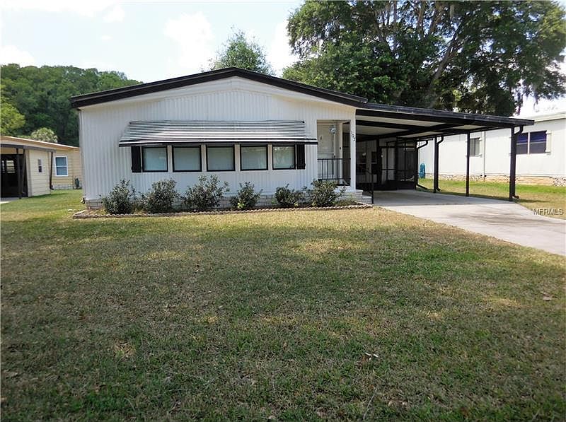 1st image of 107 Winterberry Ave