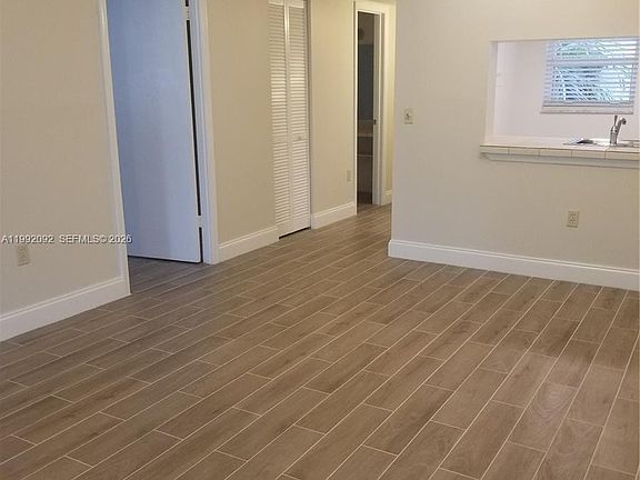 3rd image of 9410 Poinciana Pl APT 101