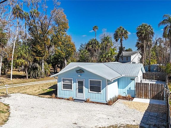 3rd image of 10598 W Halls River Rd