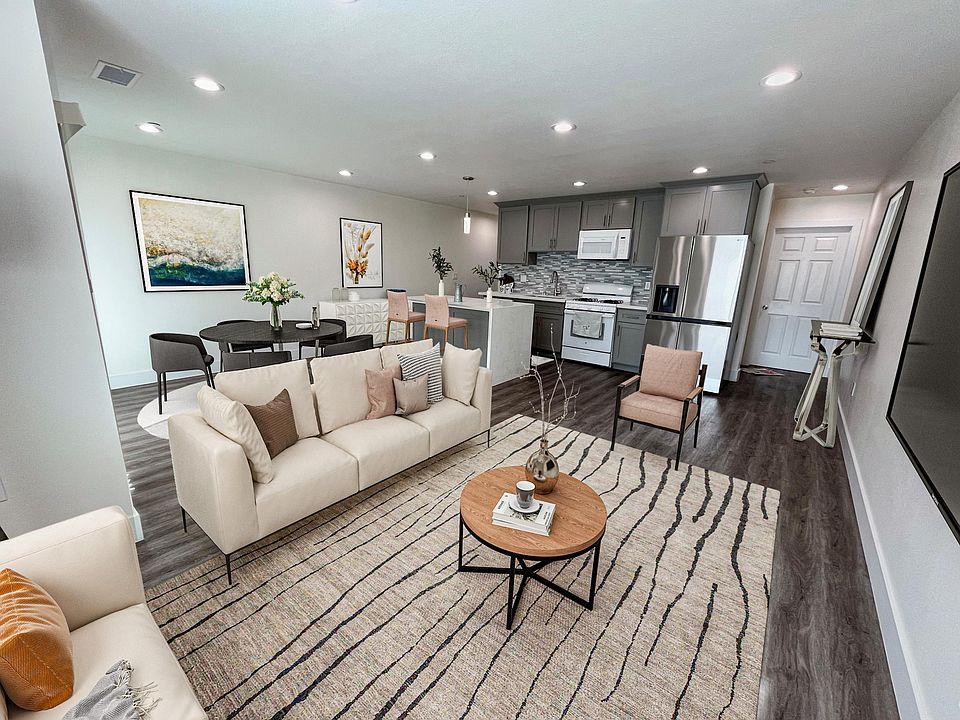 Open and Expansive Floor Plan