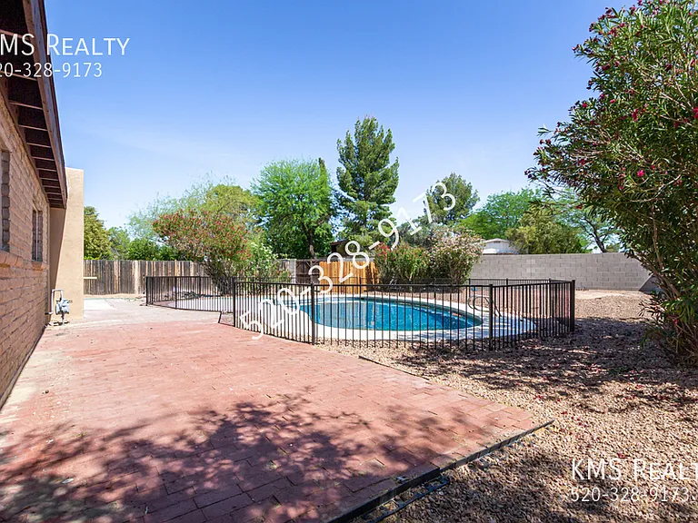 9600 E Barrudean Hills St — Photo 35