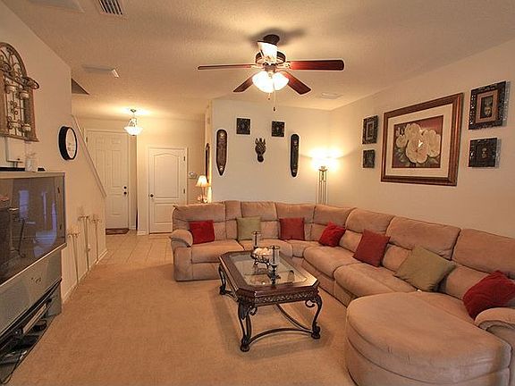 3rd image of 2372 Sunset Bluff Dr